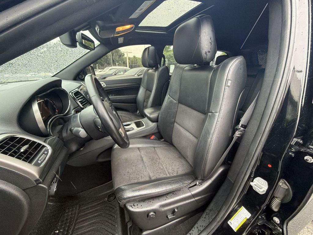 Thumbnail: 2020 Jeep Grand Cherokee - 11