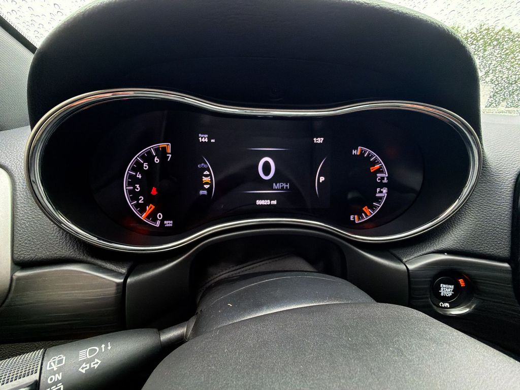 Thumbnail: 2020 Jeep Grand Cherokee - 15