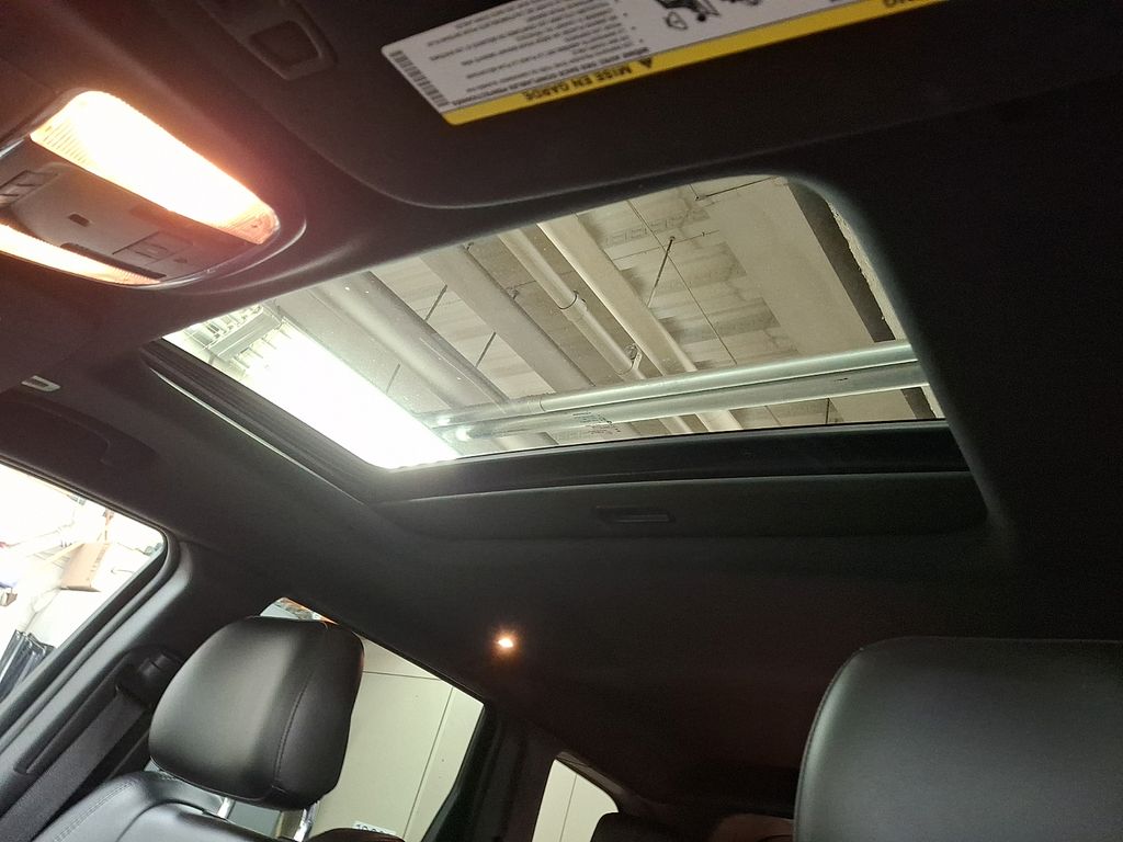 Thumbnail: 2018 Jeep Grand Cherokee - 18