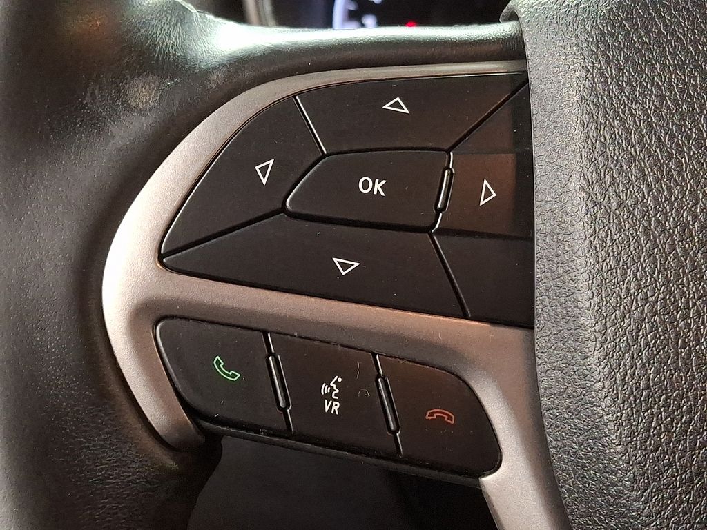 Thumbnail: 2018 Jeep Grand Cherokee - 20