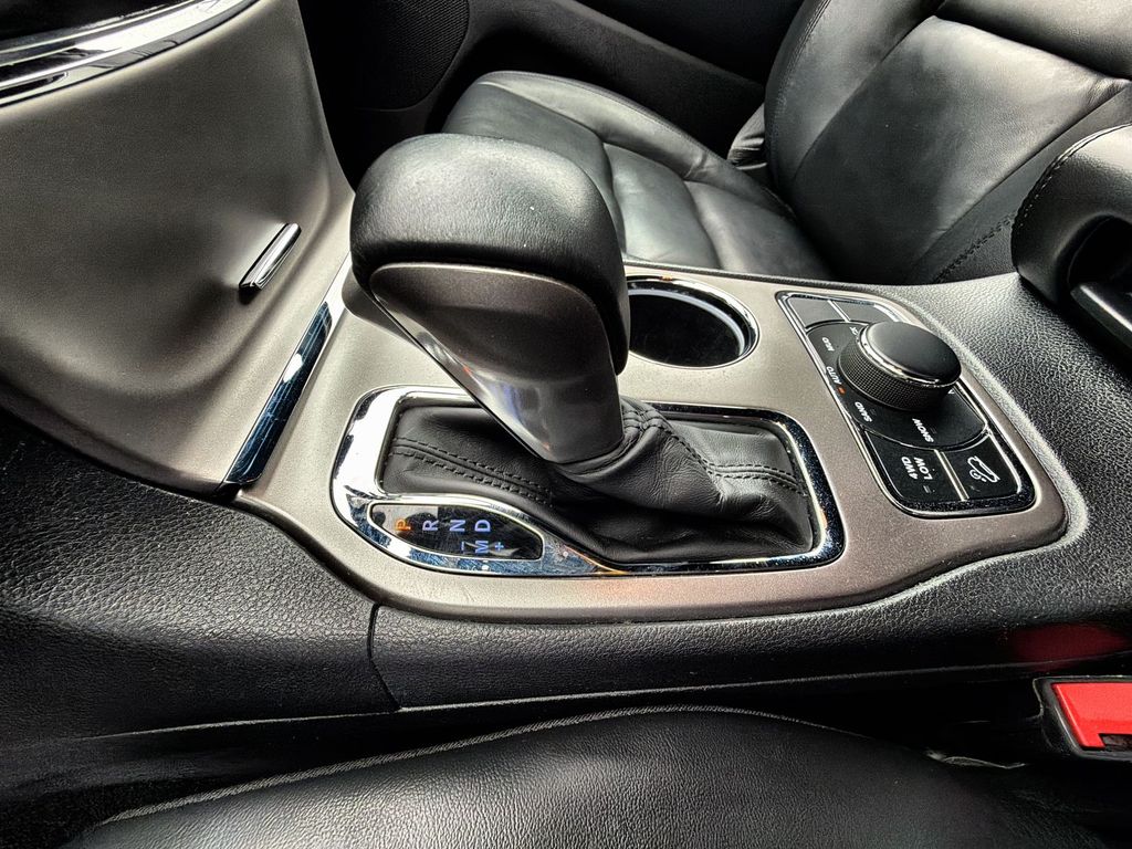 Thumbnail: 2019 Jeep Grand Cherokee - 15