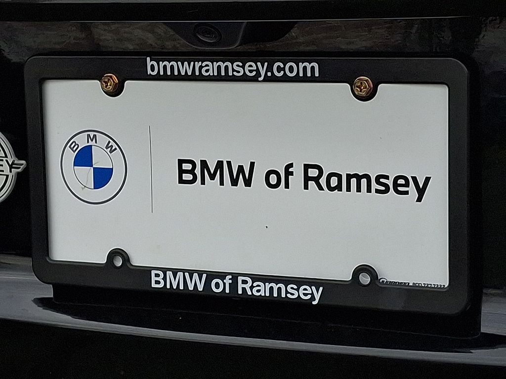 Thumbnail: 2018 Jeep Grand Cherokee - 30