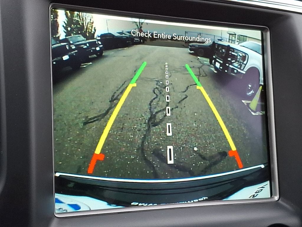 Thumbnail: 2018 Jeep Grand Cherokee - 21