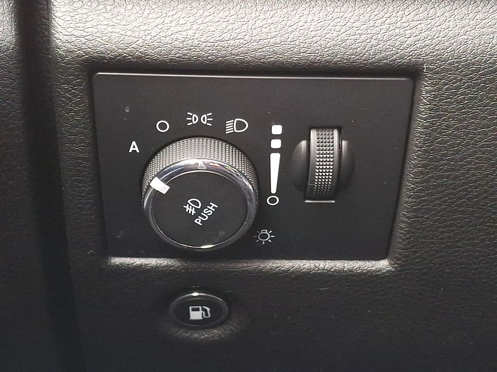 Thumbnail: 2018 Jeep Grand Cherokee - 26