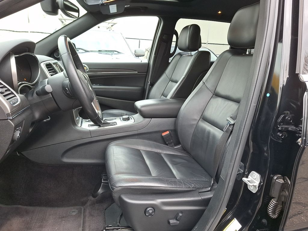 Thumbnail: 2018 Jeep Grand Cherokee - 7