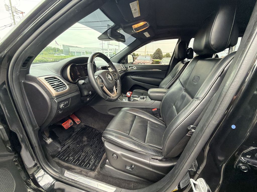Thumbnail: 2015 Jeep Grand Cherokee - 10