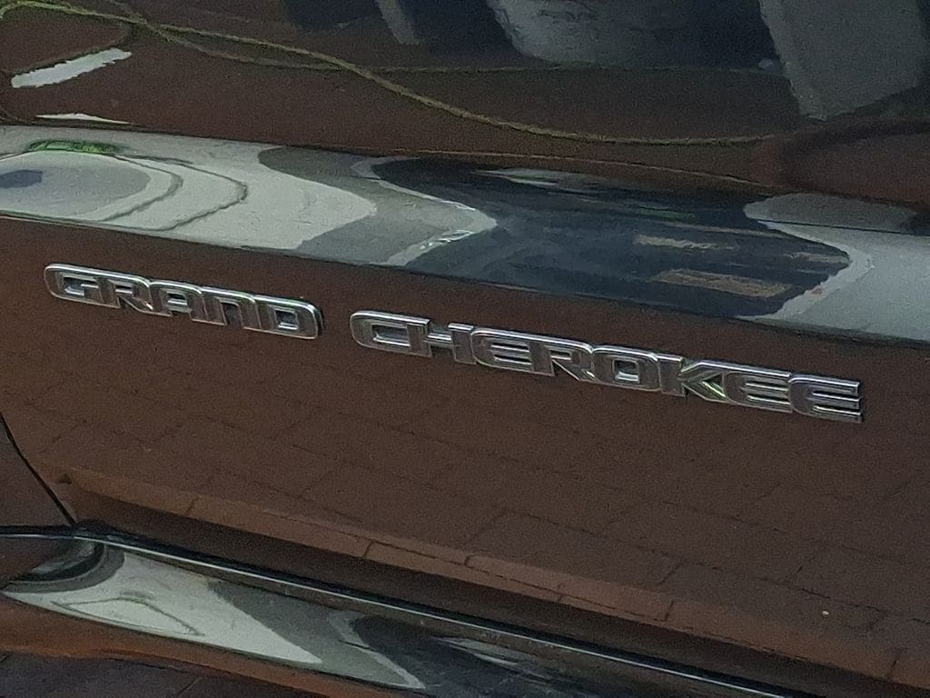 Thumbnail: 2020 Jeep Grand Cherokee - 28