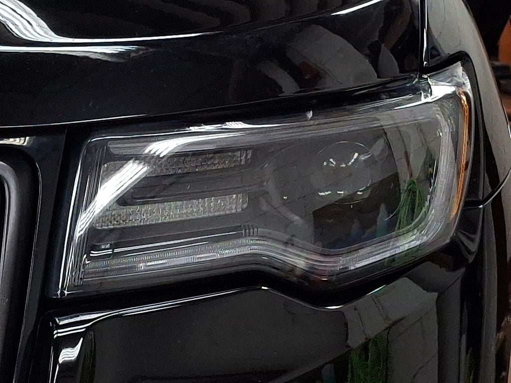 Thumbnail: 2020 Jeep Grand Cherokee - 14
