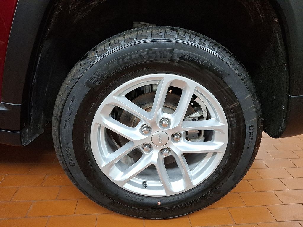 Thumbnail: 2024 Jeep Grand Cherokee - 6