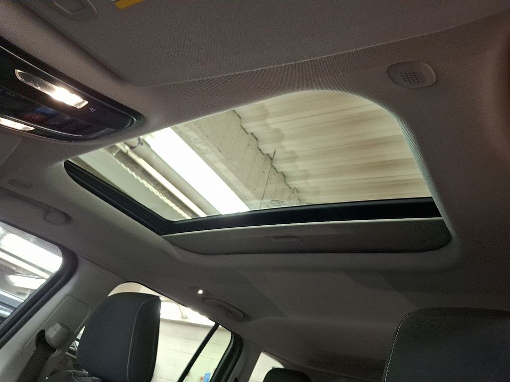 Thumbnail: 2024 Jeep Grand Cherokee - 14