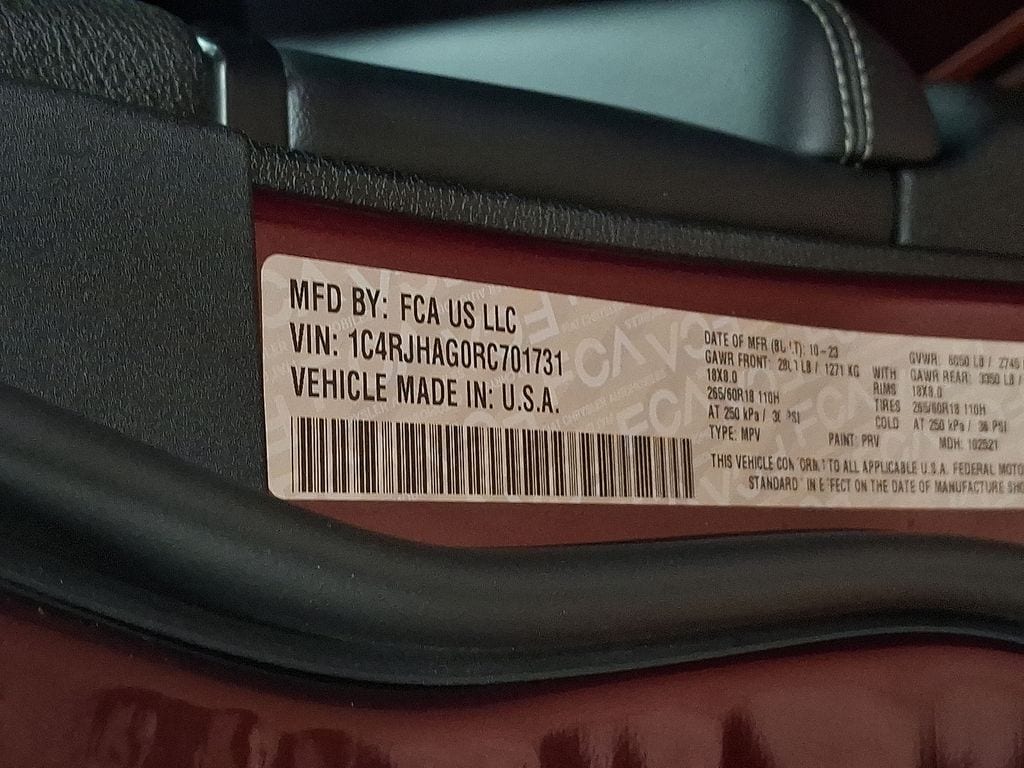 Thumbnail: 2024 Jeep Grand Cherokee - 10