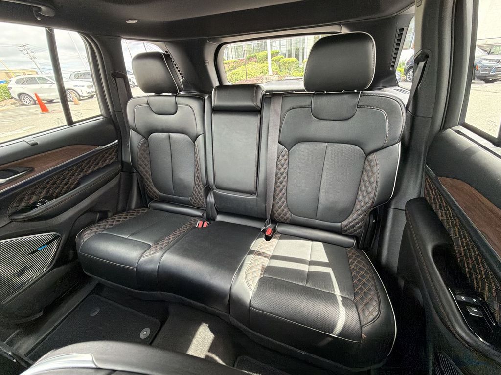 Thumbnail: 2023 Jeep Grand Cherokee - 28