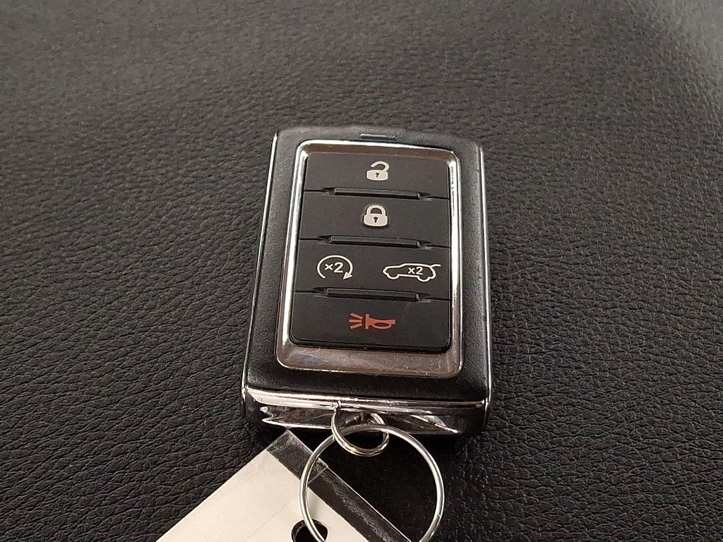 Thumbnail: 2022 Jeep Grand Cherokee L - 28