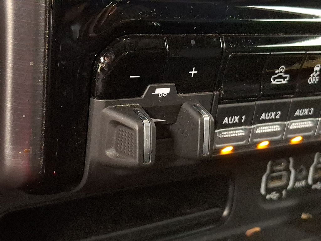 Thumbnail: 2021 RAM 1500 - 25