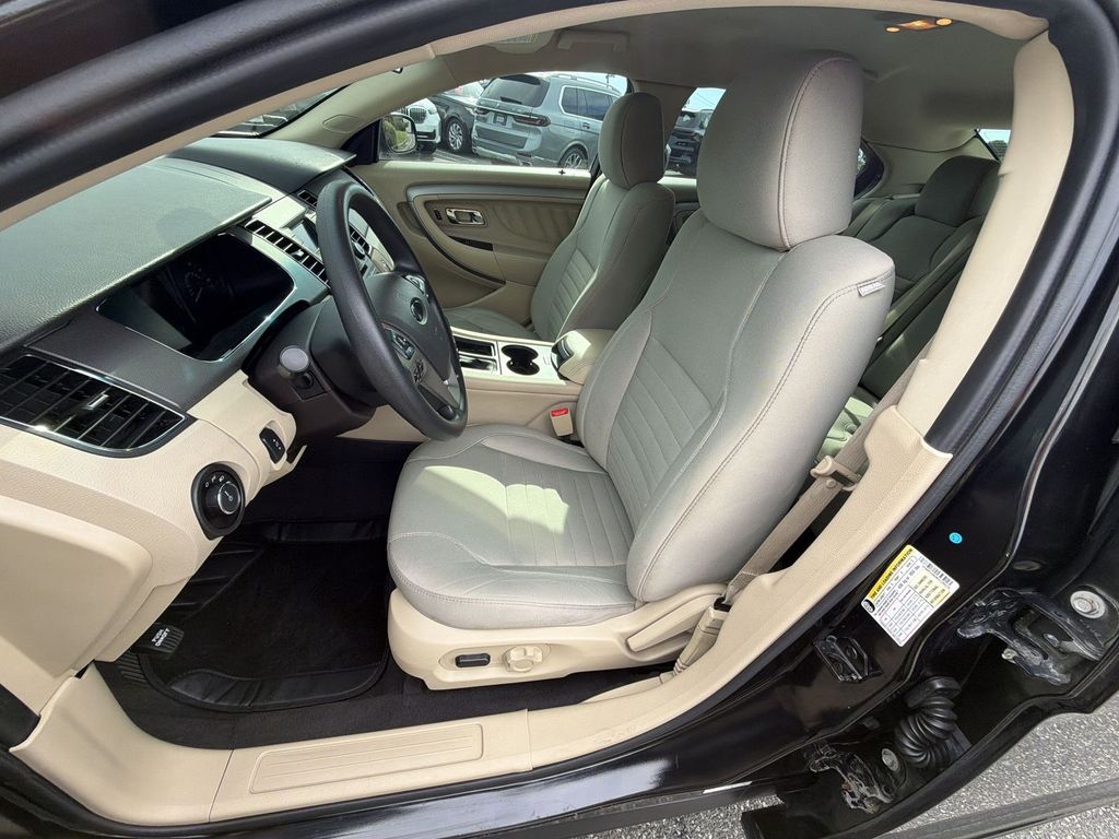Thumbnail: 2019 Ford Taurus - 11