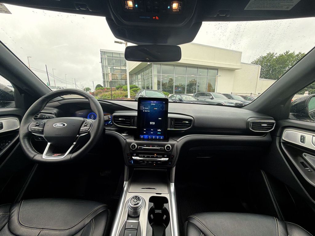 Thumbnail: 2020 Ford Explorer - 2