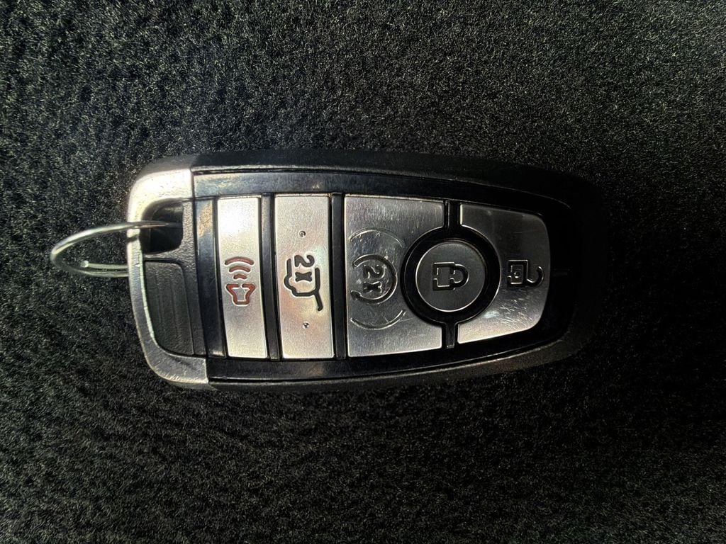 Thumbnail: 2020 Ford Explorer - 17