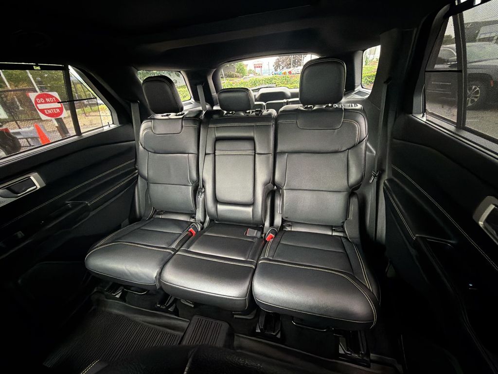 Thumbnail: 2020 Ford Explorer - 28