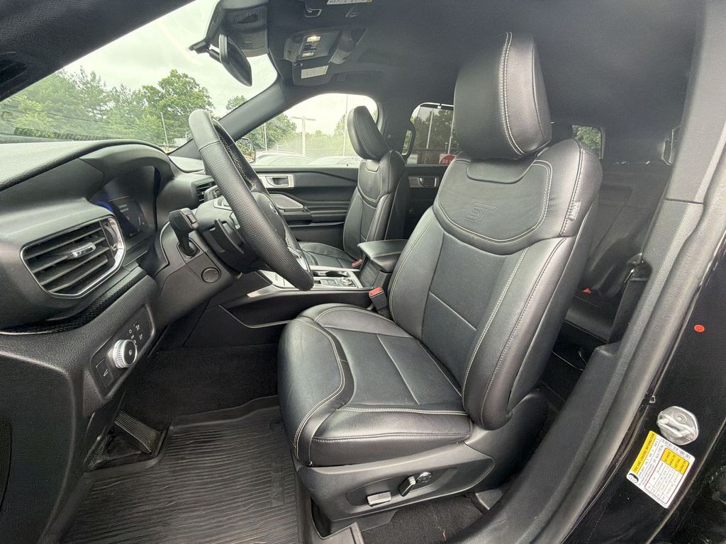 Thumbnail: 2020 Ford Explorer - 11