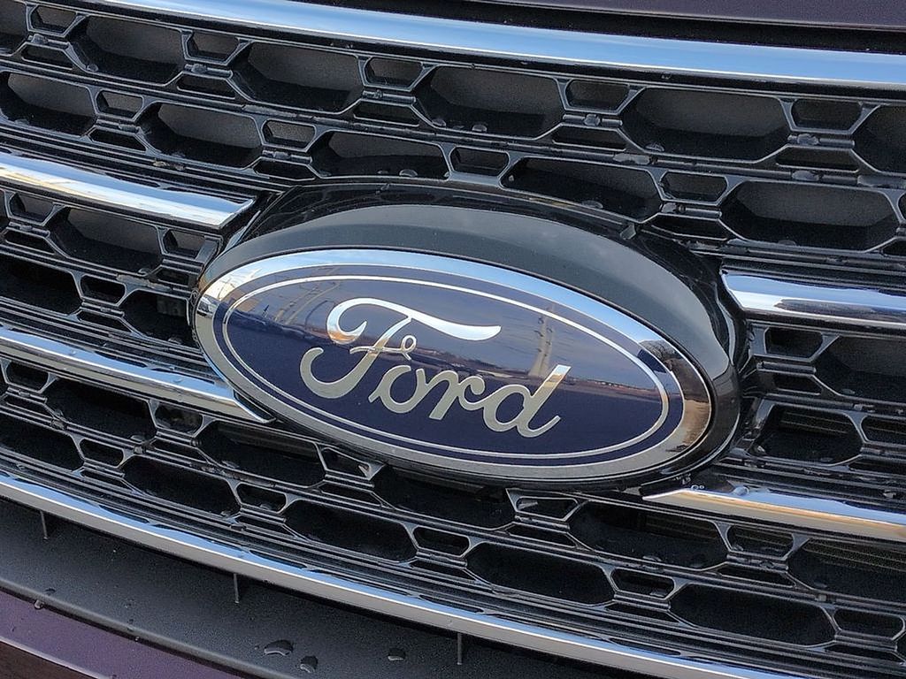 Thumbnail: 2023 Ford Explorer - 7
