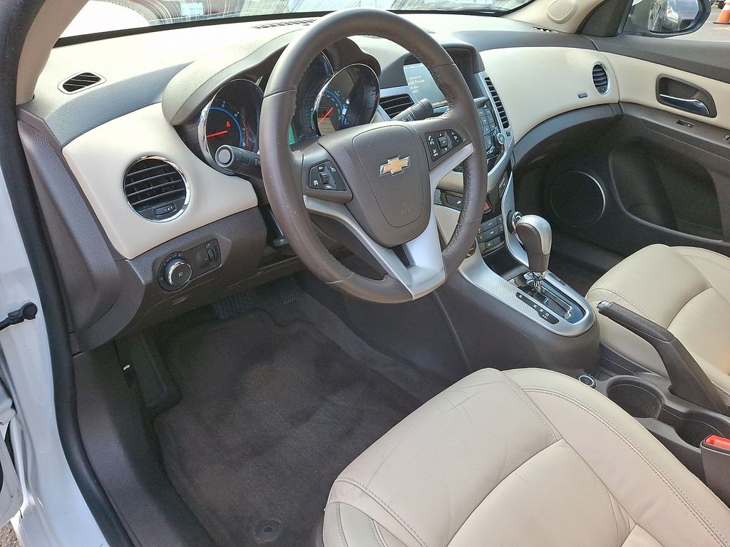 Thumbnail: 2015 Chevrolet Cruze - 2