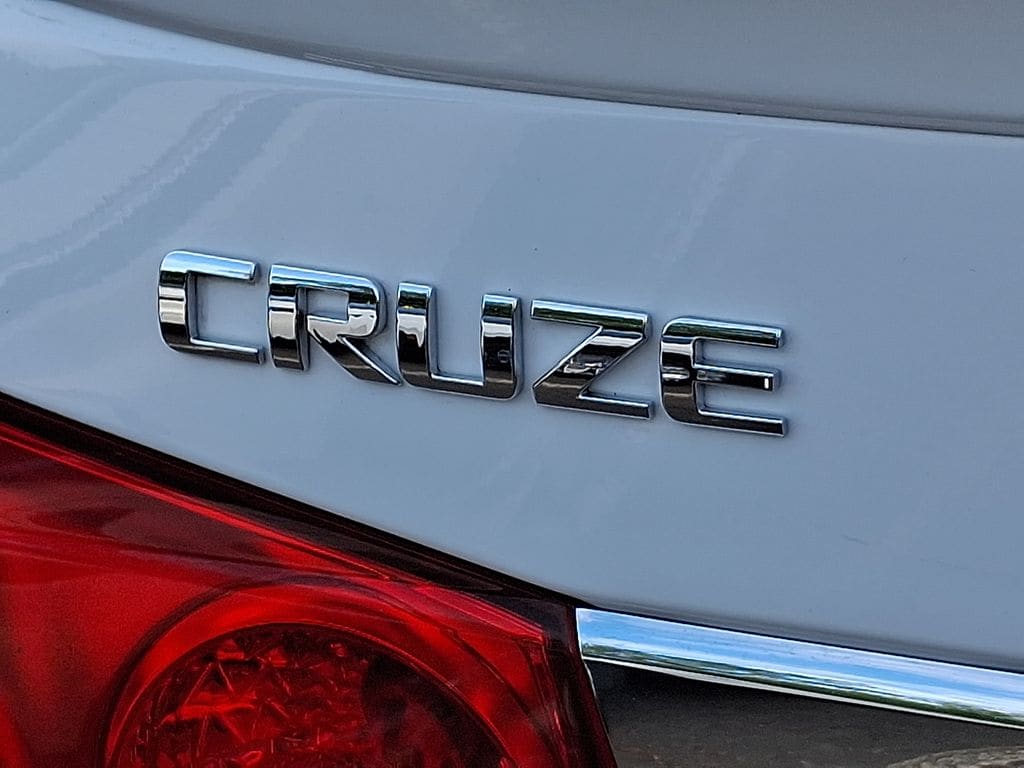 Thumbnail: 2015 Chevrolet Cruze - 27