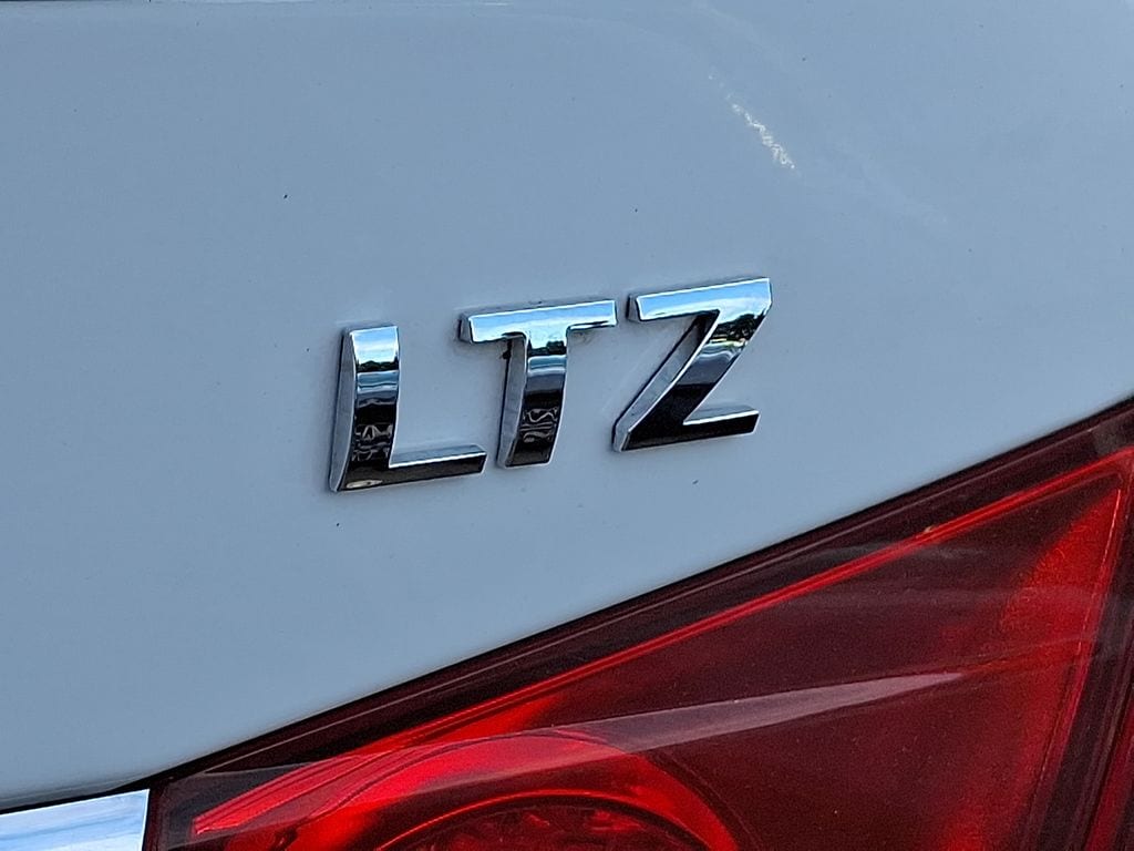 Thumbnail: 2015 Chevrolet Cruze - 6