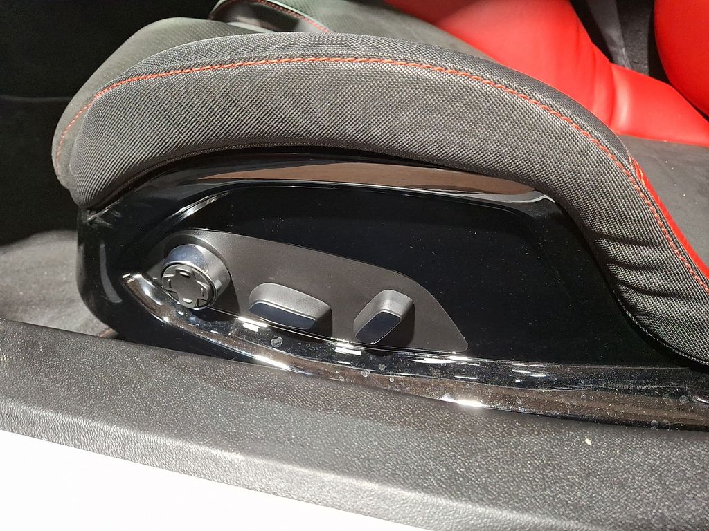 Thumbnail: 2023 Chevrolet Corvette - 18