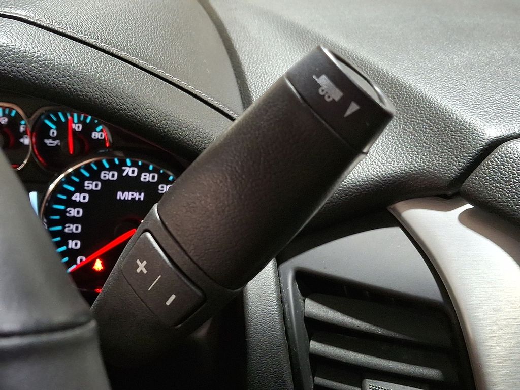 Thumbnail: 2017 GMC Yukon - 18