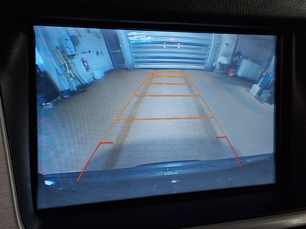 Thumbnail: 2017 GMC Yukon - 20