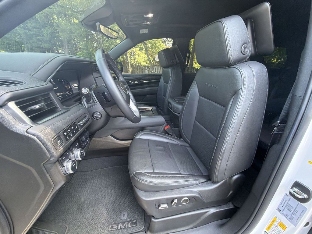 Thumbnail: 2024 GMC Yukon - 12