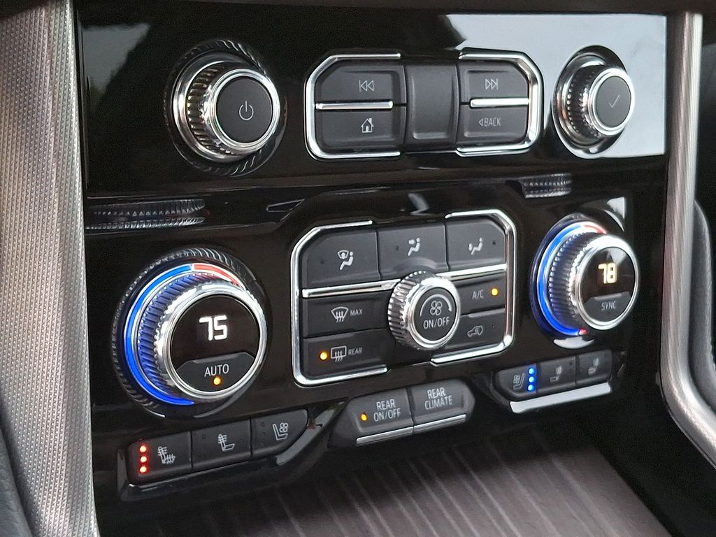 Thumbnail: 2021 GMC Yukon XL - 20
