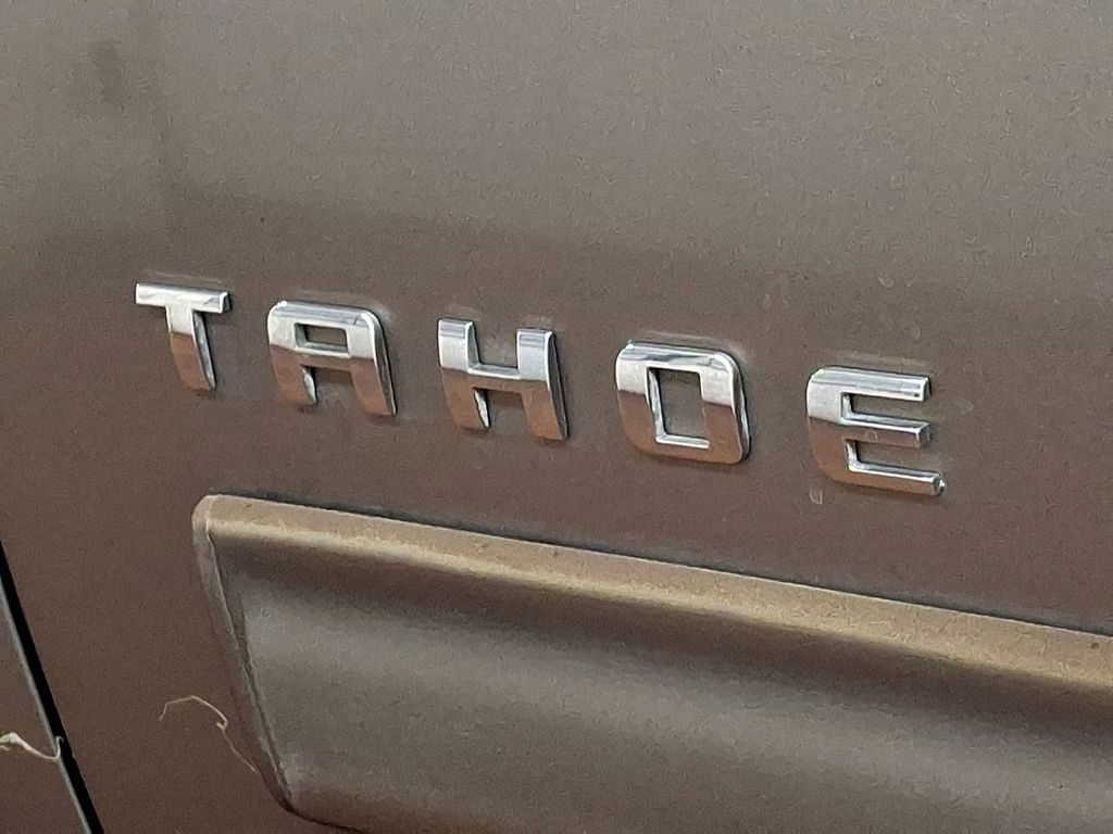 Thumbnail: 2013 Chevrolet Tahoe - 30