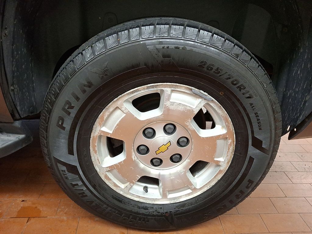 Thumbnail: 2013 Chevrolet Tahoe - 6
