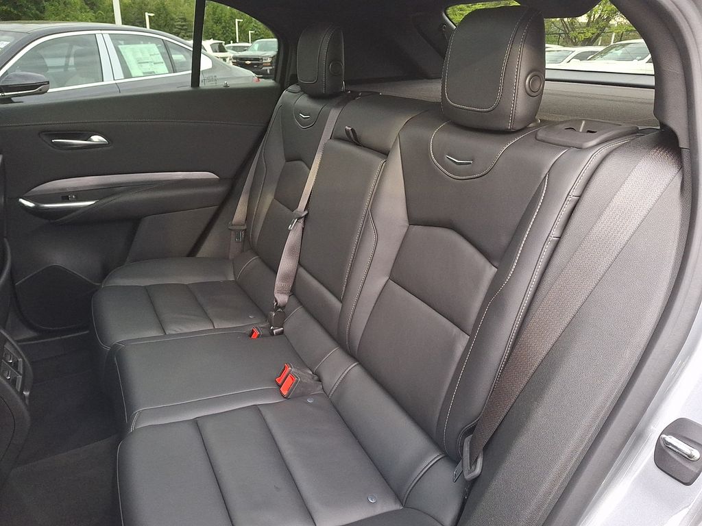 Thumbnail: 2024 Cadillac XT4 - 8