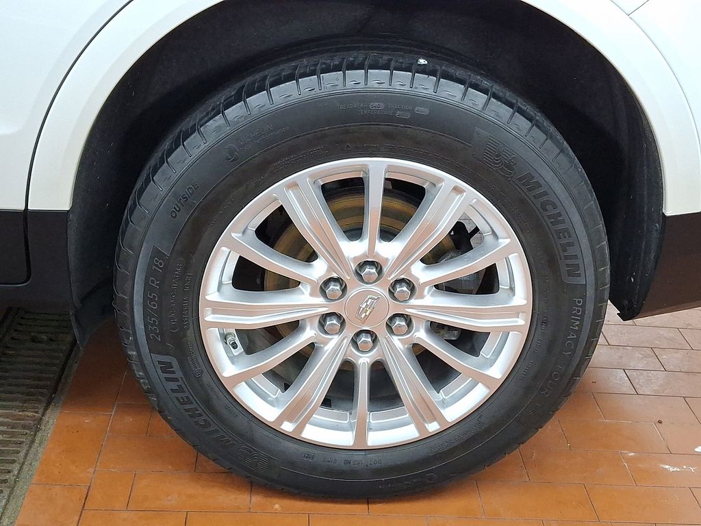 Thumbnail: 2018 Cadillac XT5 - 6