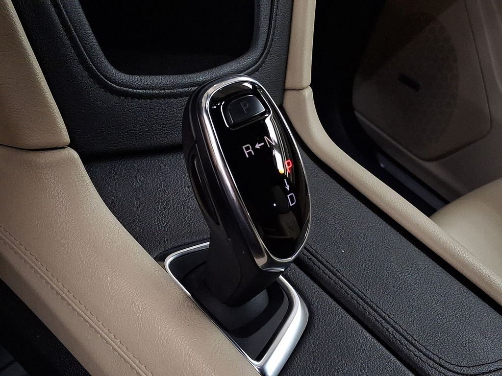Thumbnail: 2018 Cadillac XT5 - 9
