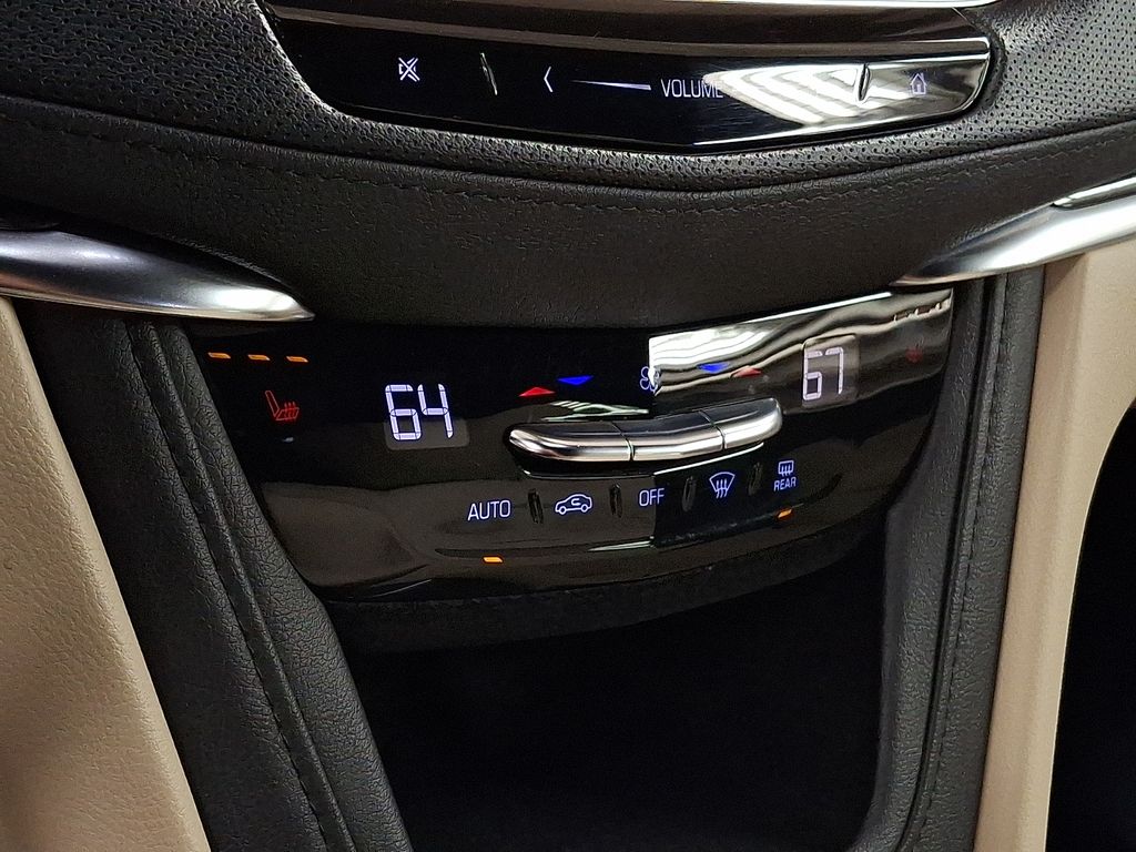 Thumbnail: 2018 Cadillac XT5 - 18