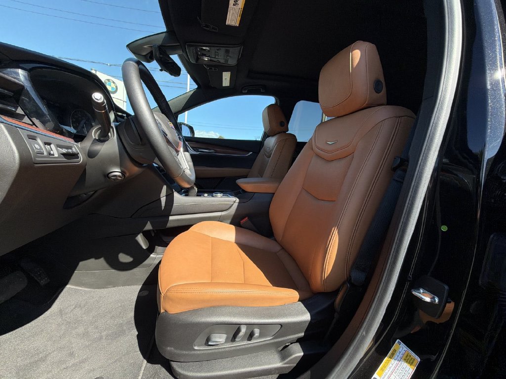 Thumbnail: 2024 Cadillac XT5 - 11