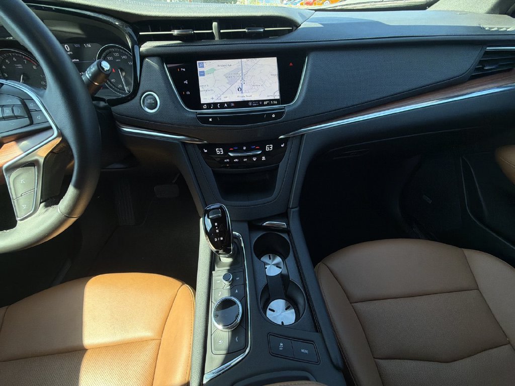 Thumbnail: 2024 Cadillac XT5 - 13