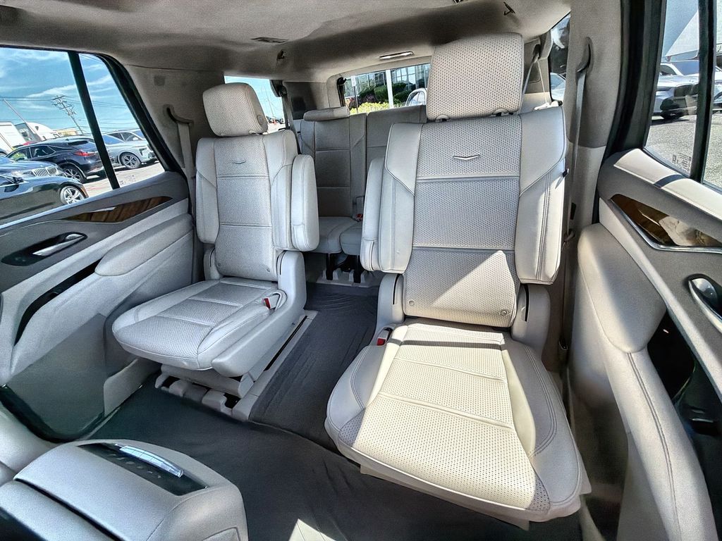Thumbnail: 2023 Cadillac Escalade - 13