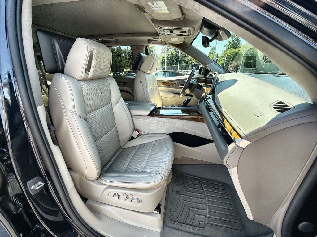 Thumbnail: 2023 Cadillac Escalade - 27