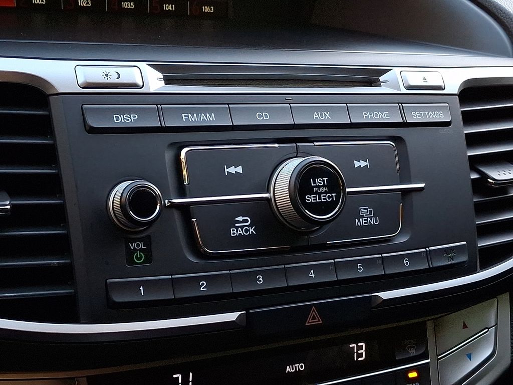 Thumbnail: 2015 Honda Accord - 8