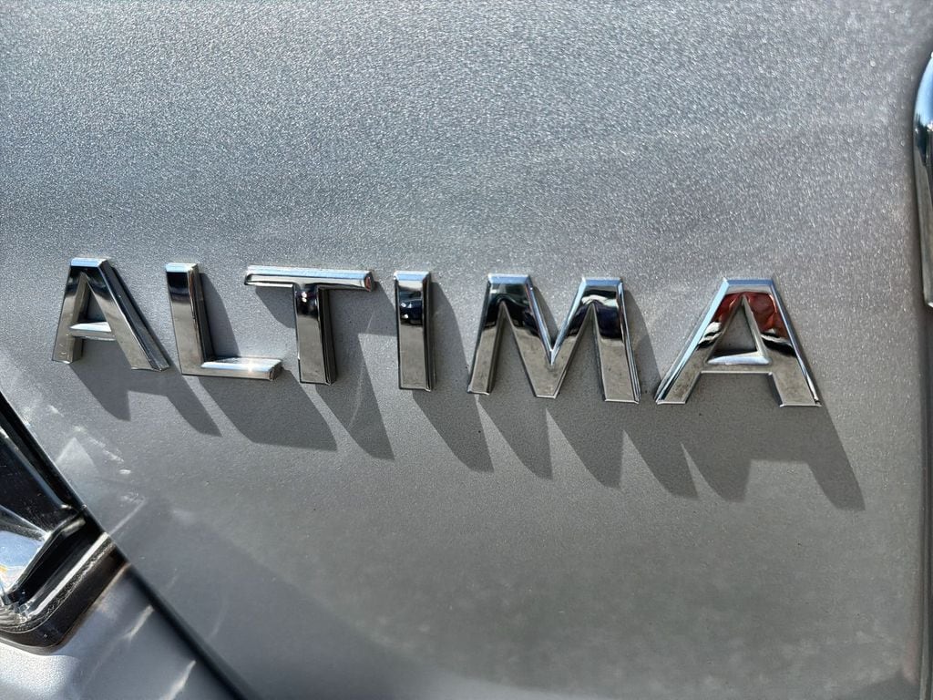 Thumbnail: 2012 Nissan Altima - 7