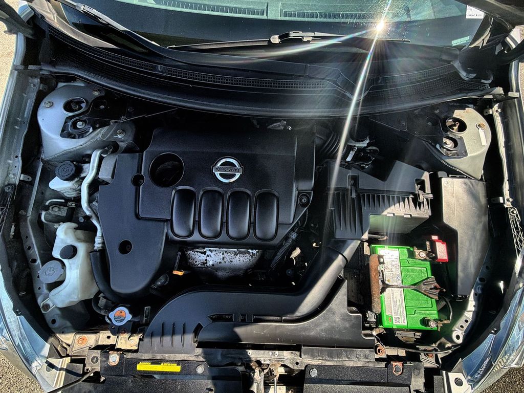 Thumbnail: 2012 Nissan Altima - 9