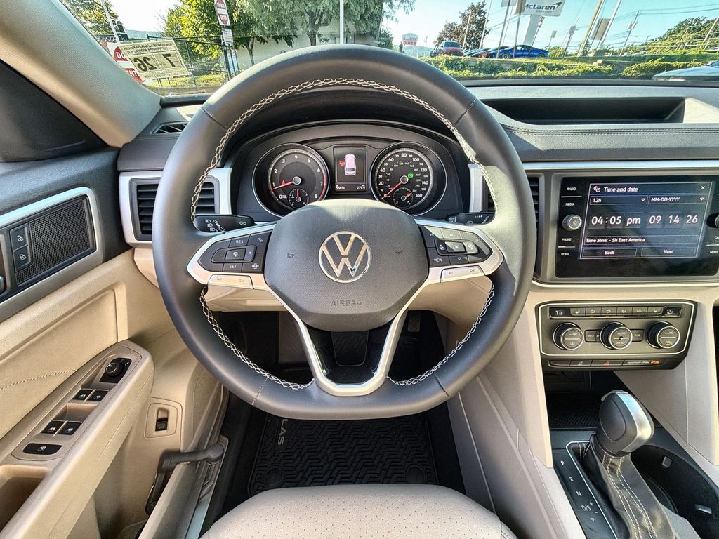 Thumbnail: 2021 Volkswagen Atlas - 10