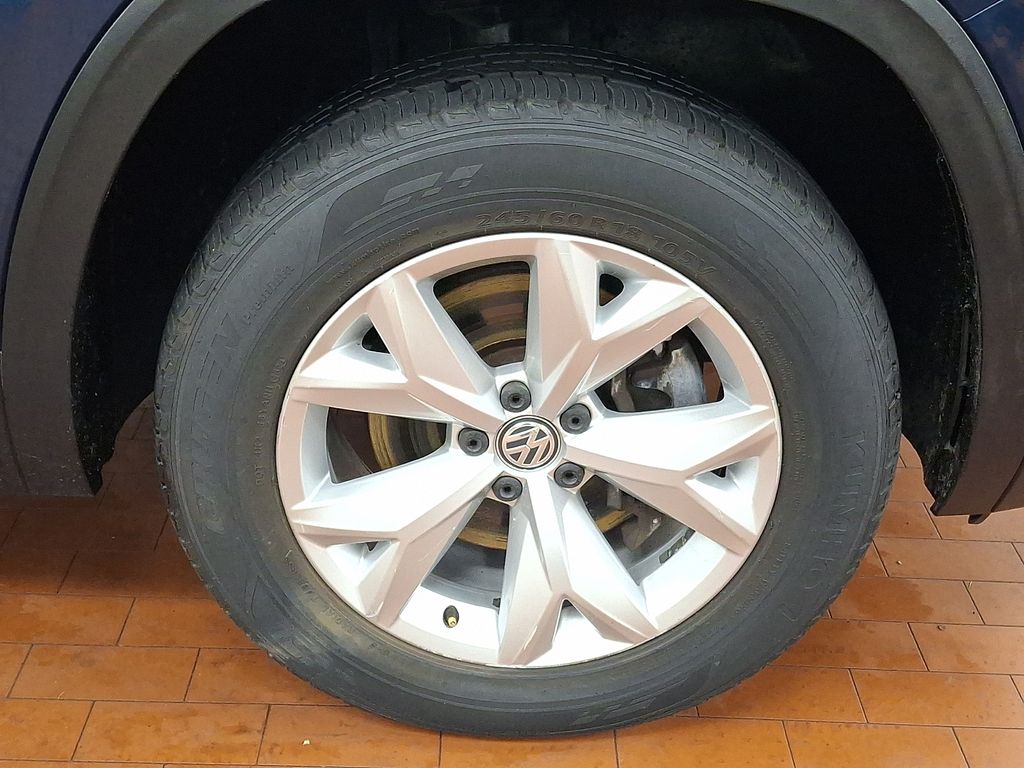 Thumbnail: 2019 Volkswagen Atlas - 4