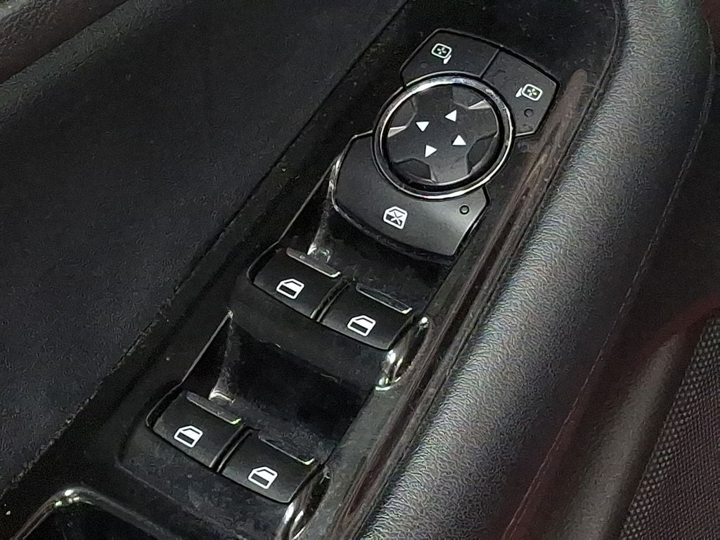 Thumbnail: 2018 Ford Edge - 27