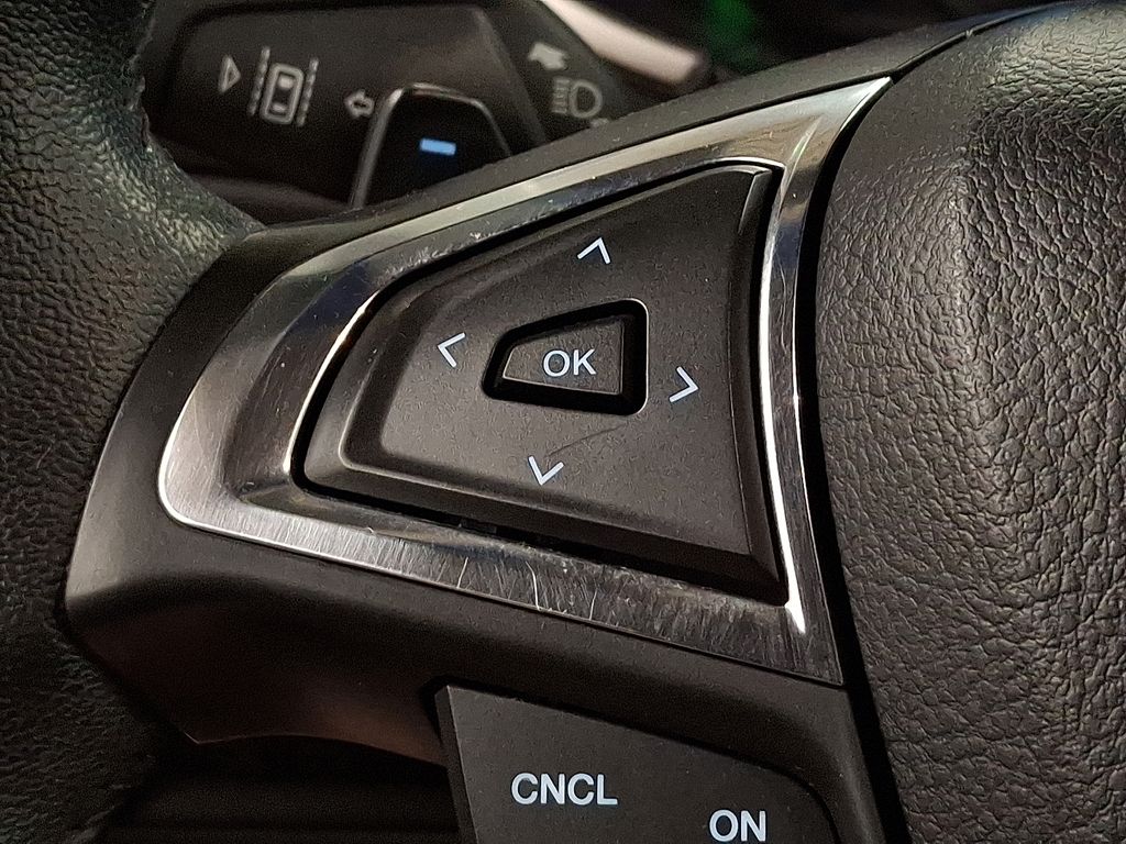 Thumbnail: 2020 Ford Edge - 22