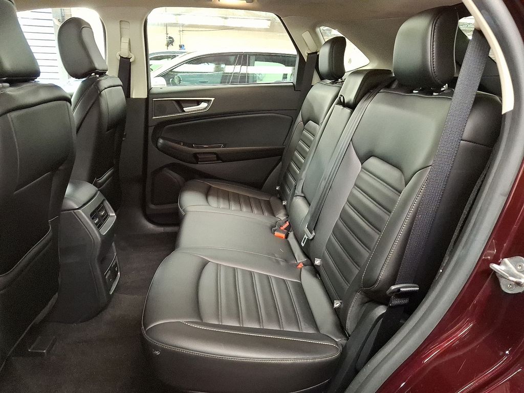 Thumbnail: 2020 Ford Edge - 8